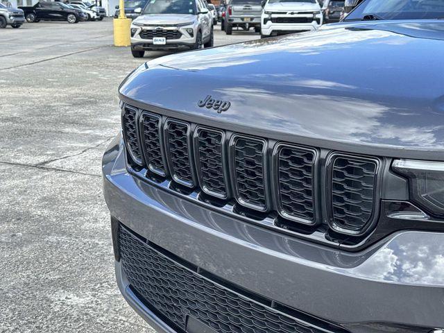 used 2023 Jeep Grand Cherokee car, priced at $27,875