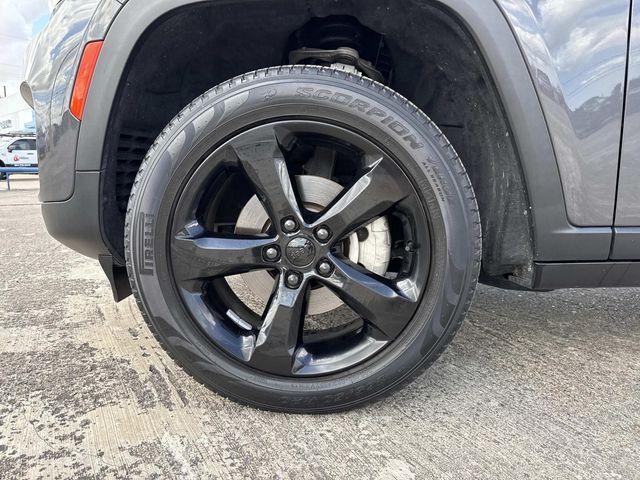 used 2023 Jeep Grand Cherokee car, priced at $27,875