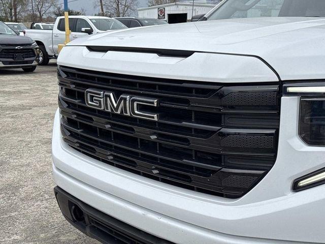 used 2022 GMC Sierra 1500 car, priced at $35,747