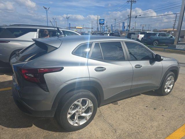 used 2025 Chevrolet Trax car, priced at $19,595