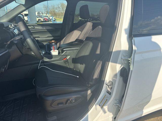 used 2025 Jeep Grand Cherokee L car, priced at $31,849