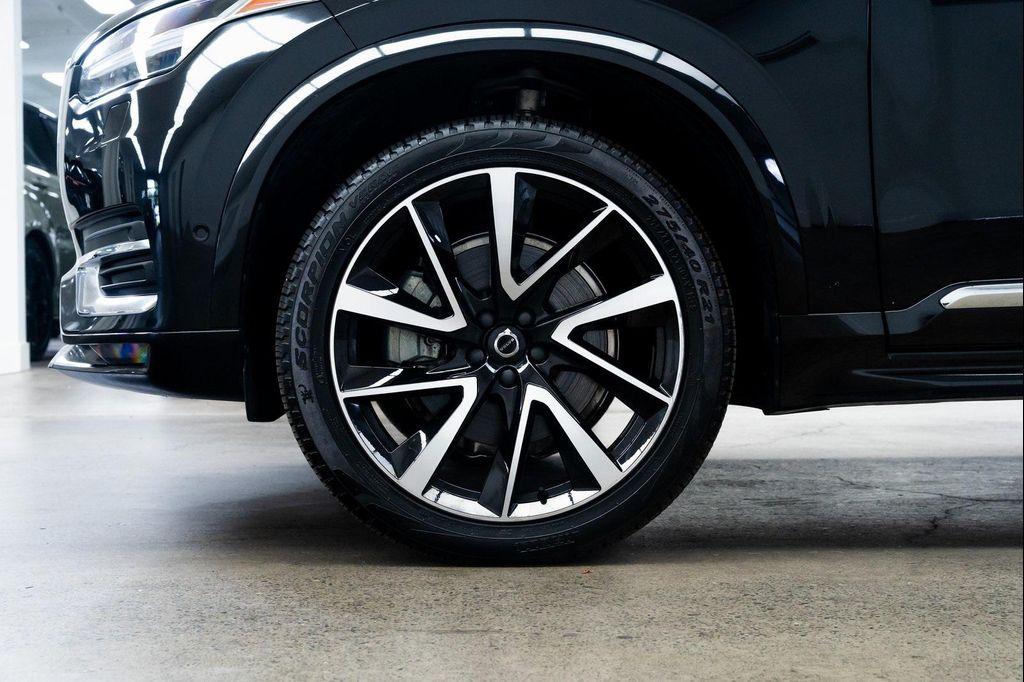 2024 Onyx Black Metallic Volvo XC90