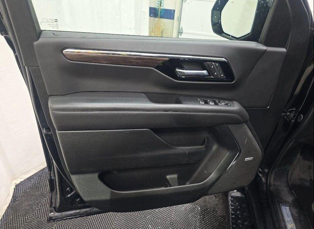 used 2025 Chevrolet Suburban car, priced at $74,990