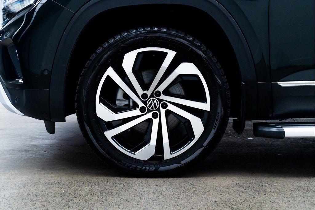 used 2021 Volkswagen Atlas car, priced at $23,390