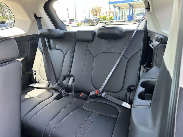new 2026 Honda Pilot car, priced at $50,190