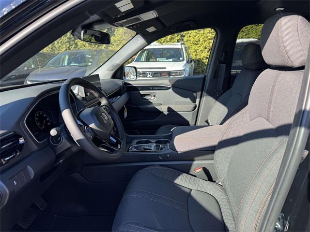 new 2025 Honda Pilot car, priced at $43,795