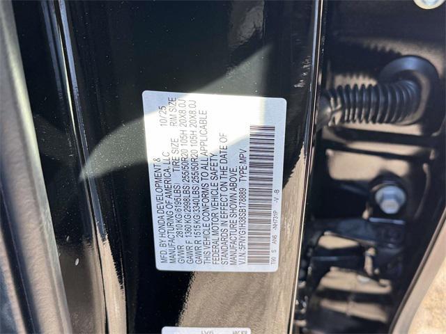 new 2025 Honda Pilot car, priced at $43,795