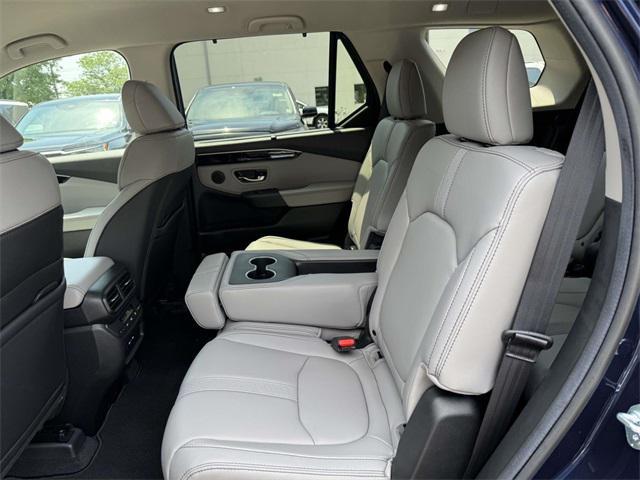 new 2025 Honda Pilot car, priced at $47,800