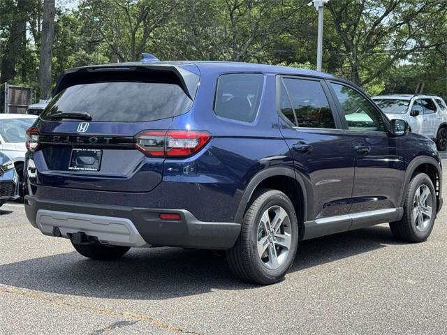 new 2025 Honda Pilot car, priced at $47,800