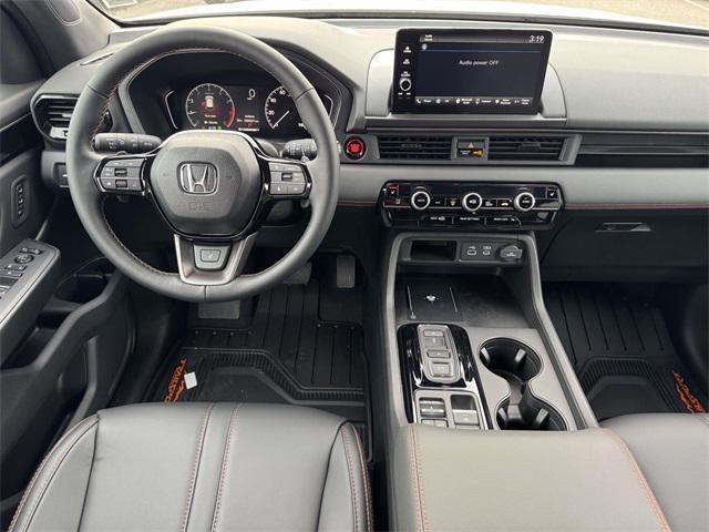 new 2025 Honda Pilot car, priced at $51,830