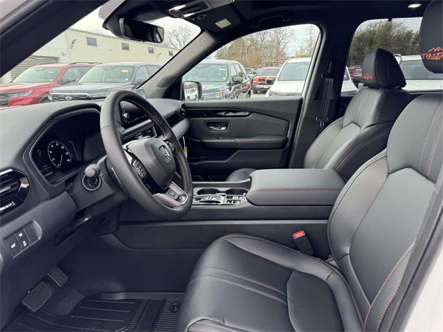 new 2025 Honda Pilot car, priced at $51,830