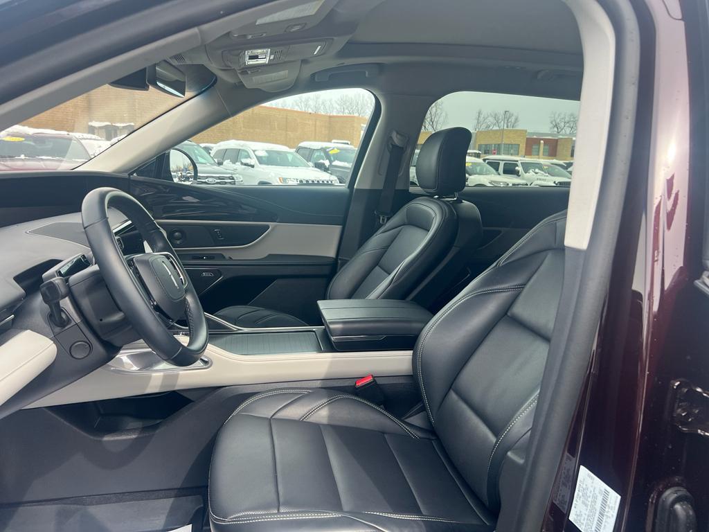 used 2024 Lincoln Nautilus car, priced at $43,995