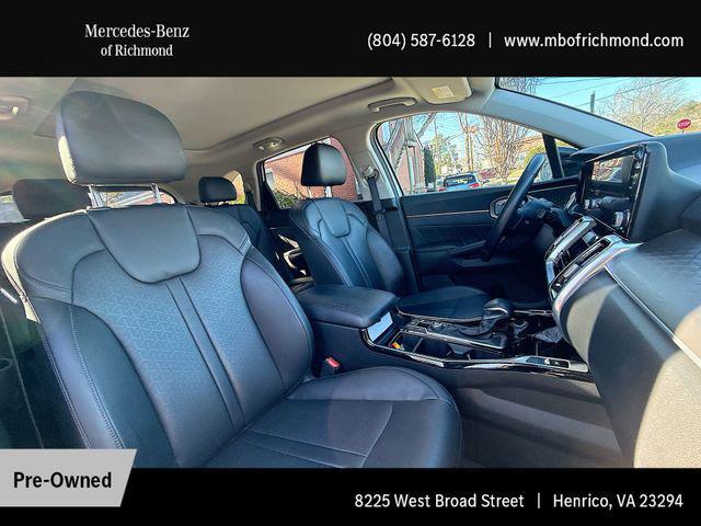 used 2023 Kia Sorento car, priced at $26,998