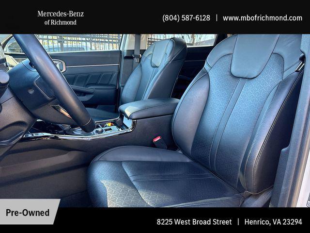 used 2023 Kia Sorento car, priced at $26,998