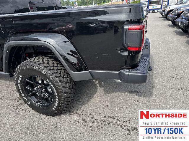 new 2025 Jeep Gladiator car, priced at $47,879