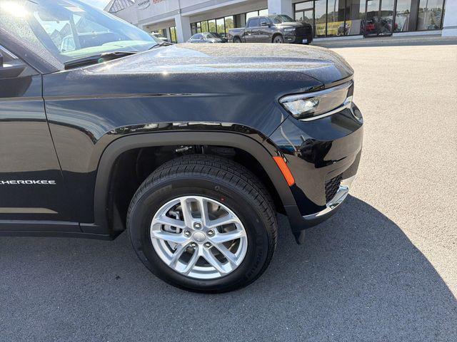 new 2026 Jeep Grand Cherokee L car, priced at $44,137