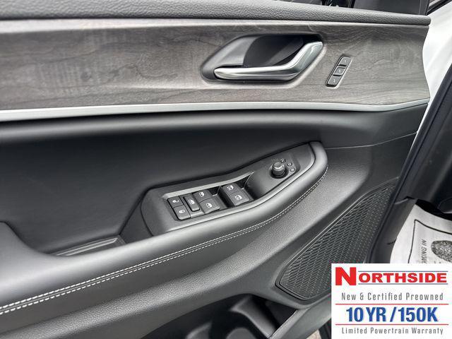 new 2025 Jeep Grand Cherokee L car, priced at $49,745