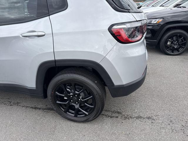 new 2026 Jeep Compass car, priced at $30,009