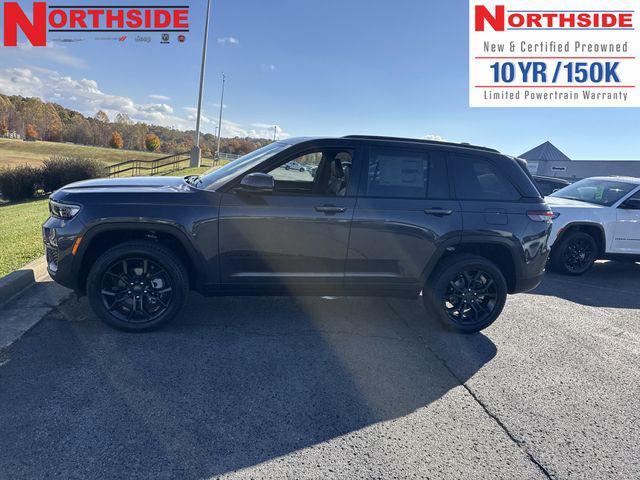 new 2025 Jeep Grand Cherokee car, priced at $46,929