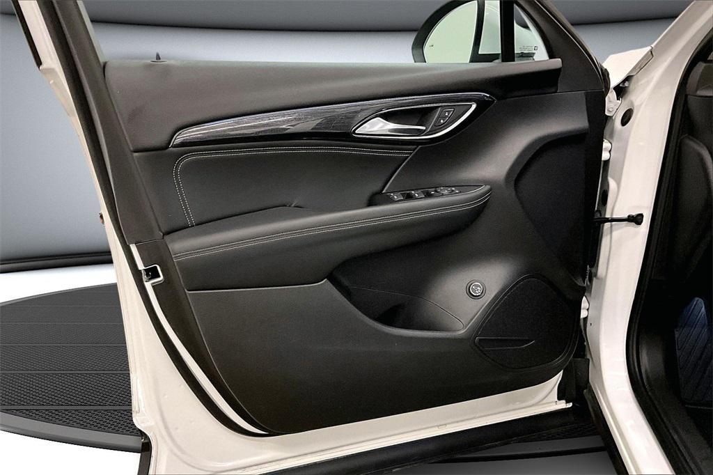 used 2023 Buick Envision car, priced at $22,799