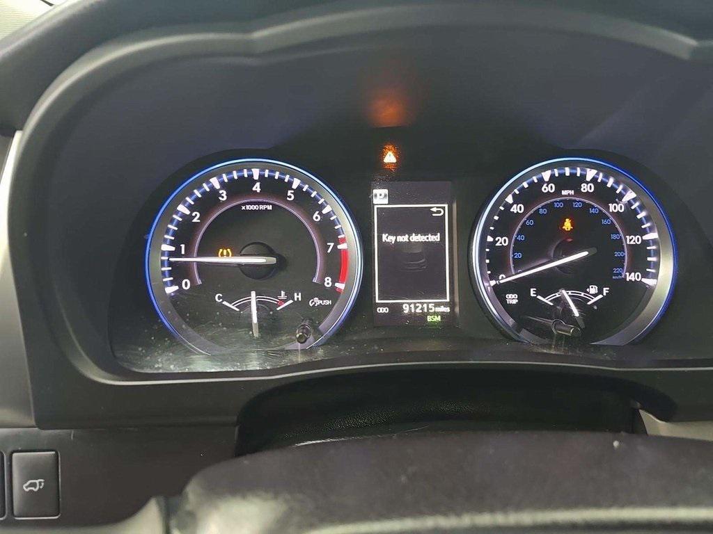 used 2018 Toyota Highlander car, priced at $22,999