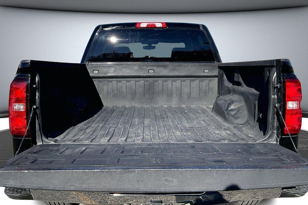 used 2018 Chevrolet Silverado 1500 car, priced at $25,999