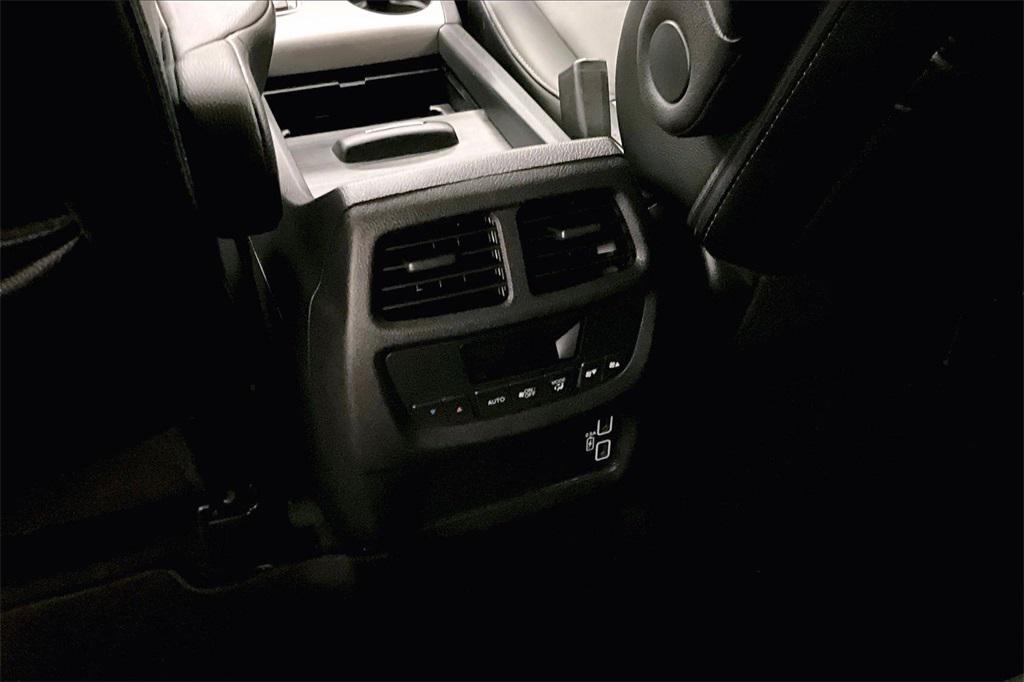 used 2022 Honda Pilot car, priced at $25,399