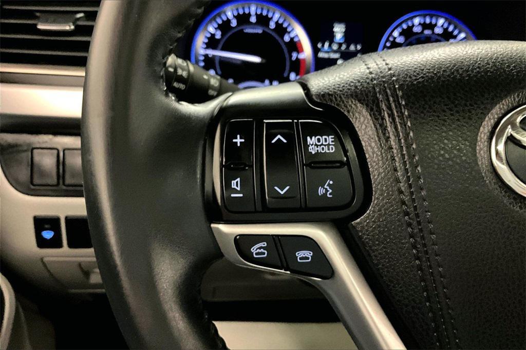 used 2016 Toyota Highlander car, priced at $14,729
