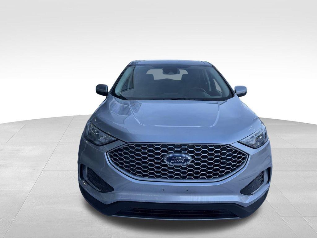 used 2024 Ford Edge car, priced at $25,331