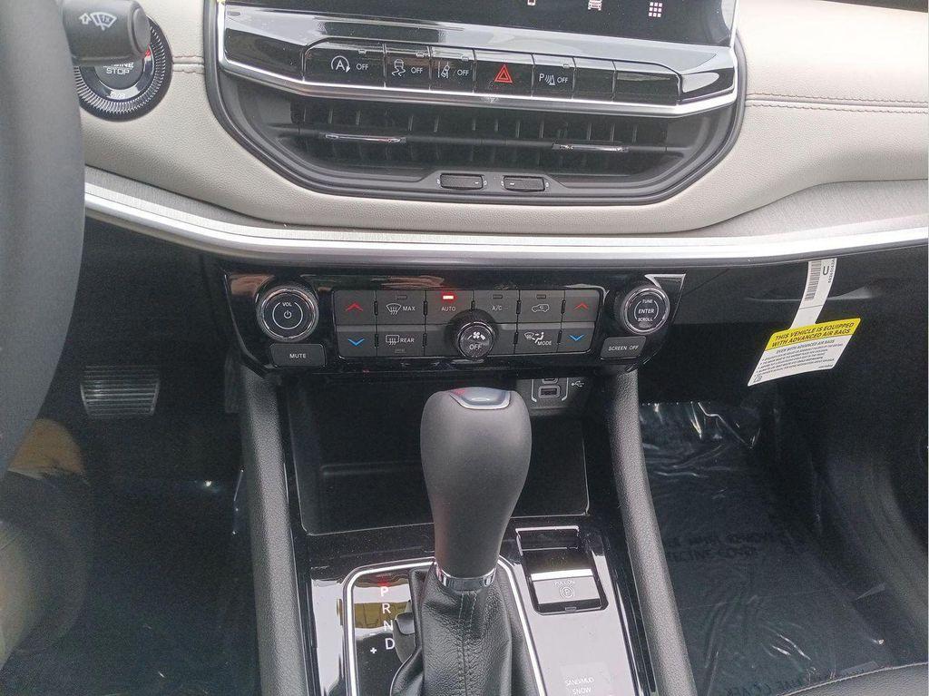 new 2026 Jeep Compass car, priced at $32,490
