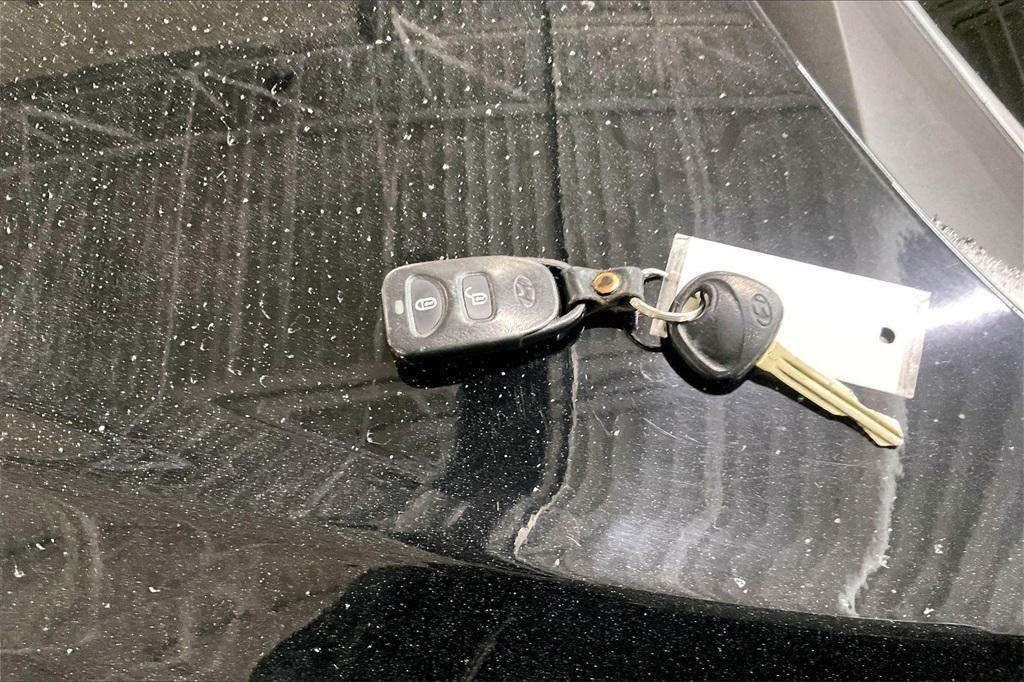 used 2007 Hyundai Santa Fe car, priced at $4,323