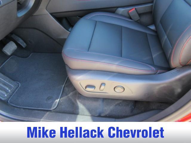 new 2026 Chevrolet Traverse car, priced at $52,655