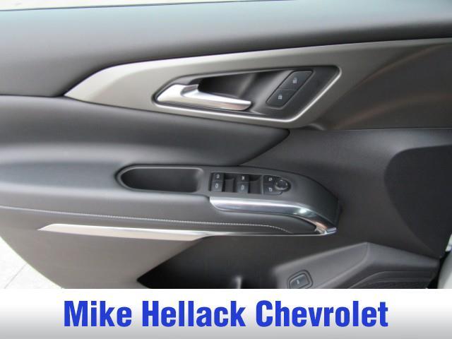used 2025 Chevrolet Traverse car, priced at $36,950