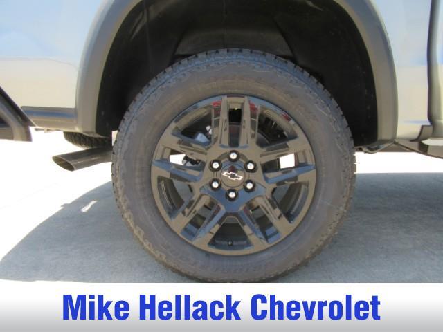 new 2025 Chevrolet Colorado car, priced at $42,152