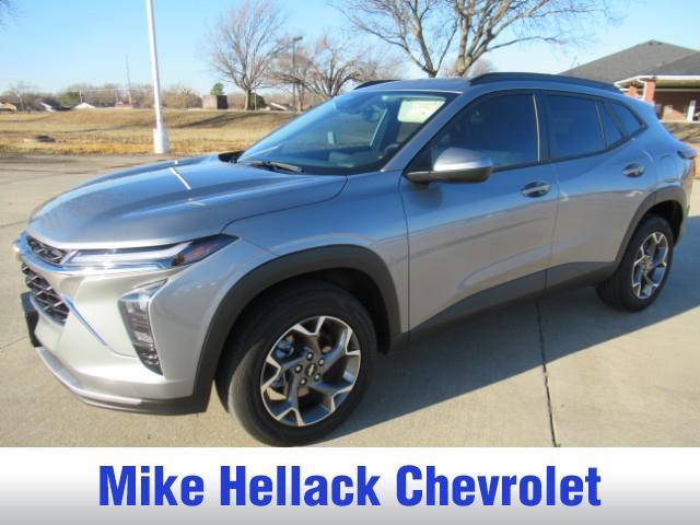 used 2025 Chevrolet Trax car, priced at $23,800