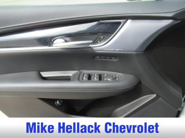 used 2025 Cadillac XT5 car, priced at $43,850