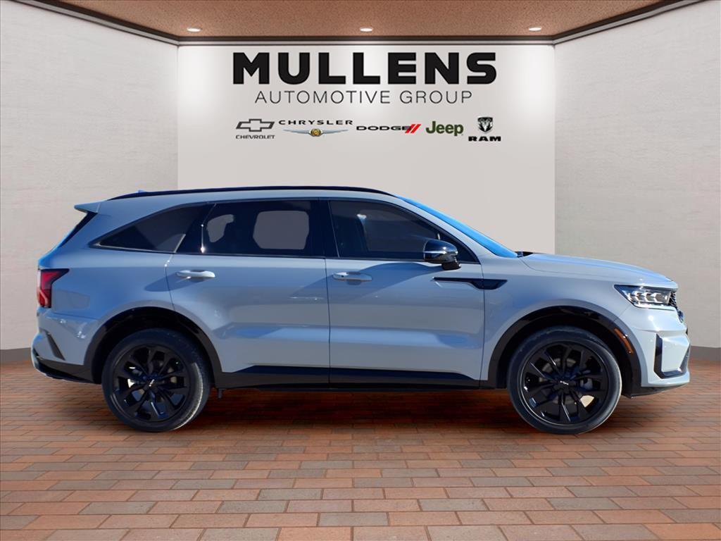 used 2022 Kia Sorento car, priced at $24,580