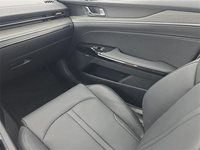 used 2025 Kia K5 car, priced at $28,995