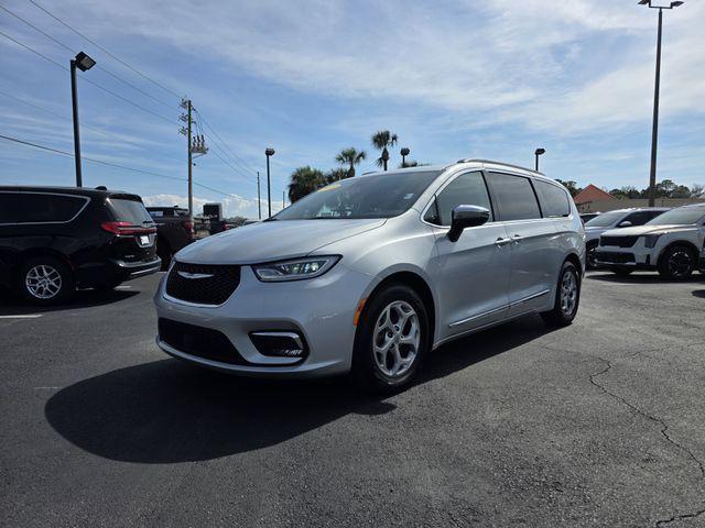 used 2023 Chrysler Pacifica car, priced at $25,995