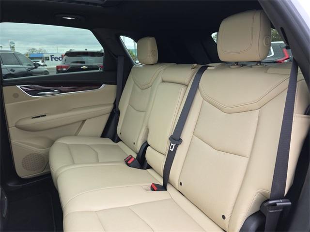 used 2018 Cadillac XT5 car, priced at $13,995