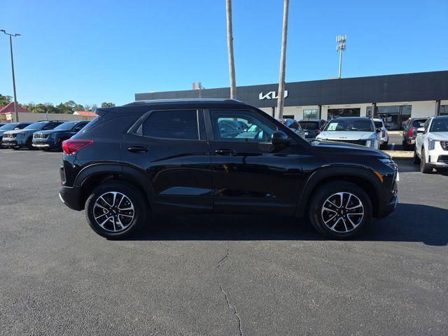 used 2025 Chevrolet TrailBlazer car, priced at $21,995