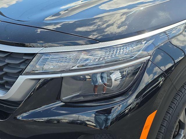 used 2023 Kia Seltos car, priced at $17,995