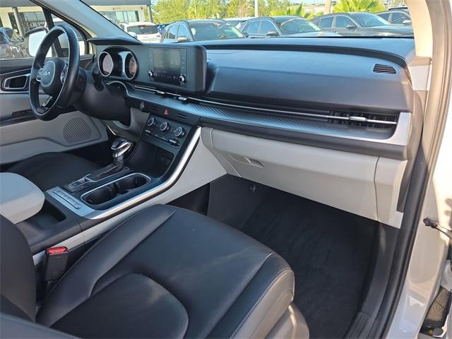 used 2023 Kia Carnival car, priced at $25,995