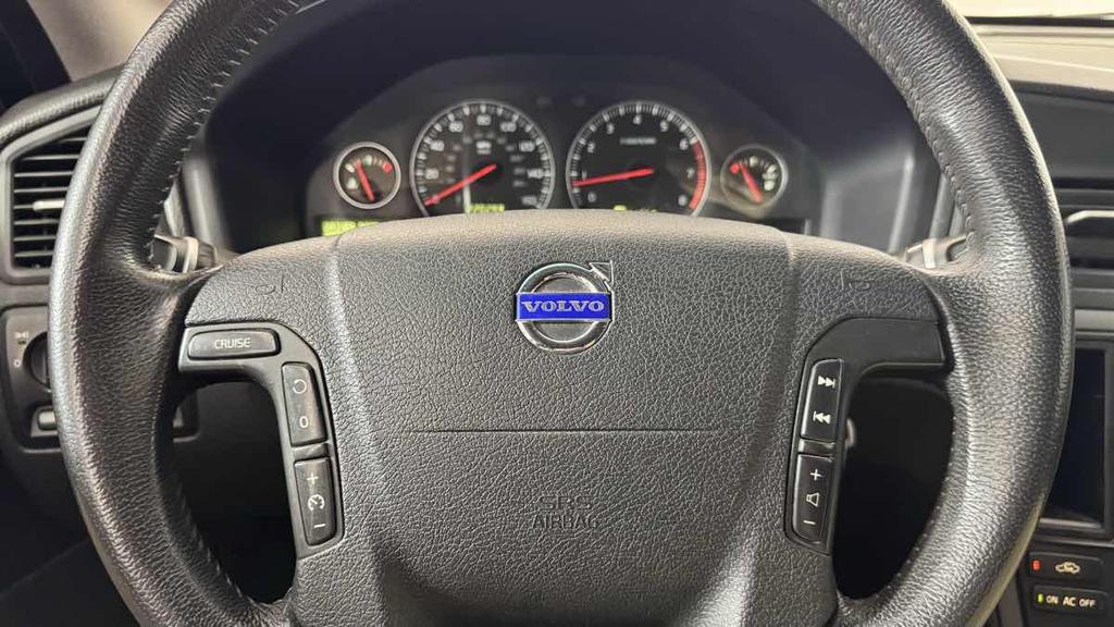 used 2007 Volvo XC70 car, priced at $2,495