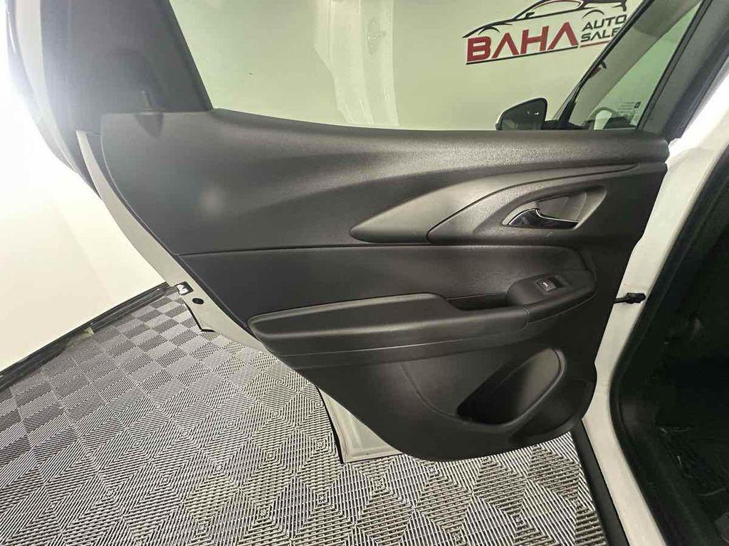 used 2025 Chevrolet TrailBlazer car, priced at $23,995