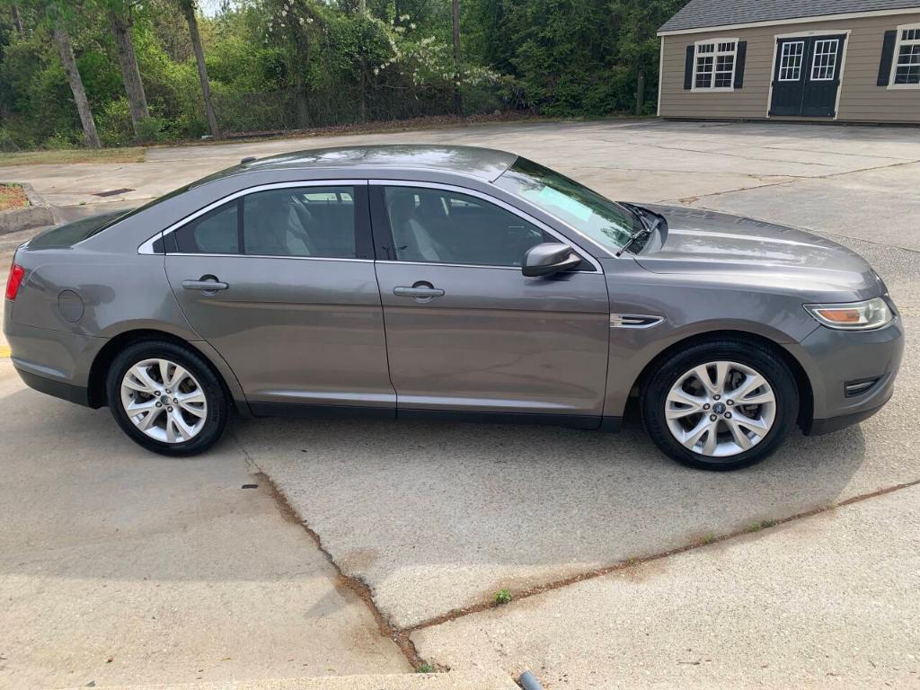 used 2011 Ford Taurus car