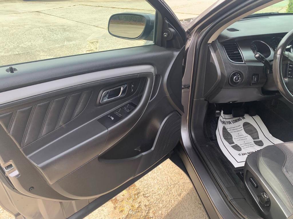 used 2011 Ford Taurus car
