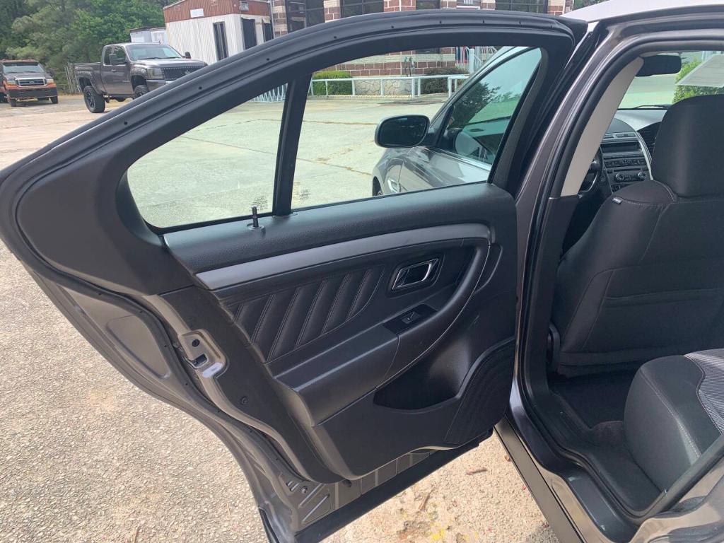 used 2011 Ford Taurus car
