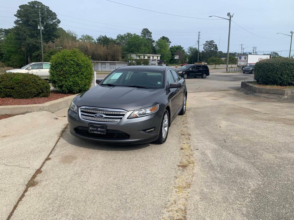 used 2011 Ford Taurus car