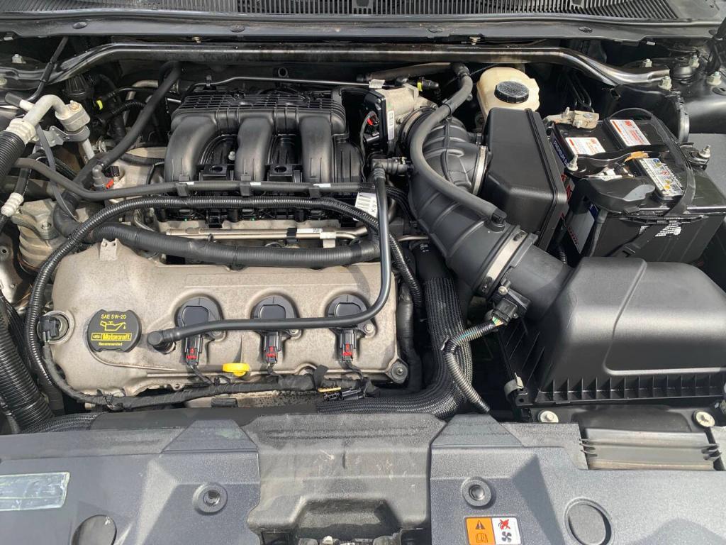 used 2011 Ford Taurus car